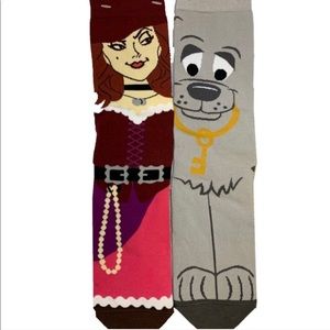 🔴 NWT: Disney parks pirates of the Caribbean socks!